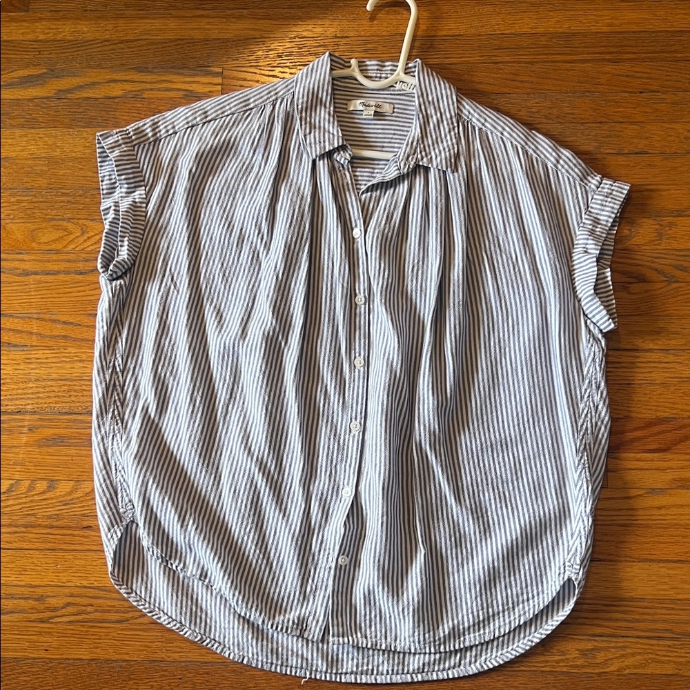 Madewell Blue & White Striped Casual Button-Down Shirt